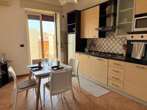 LEco di Dionisio - Central Flat & Greek Theatre