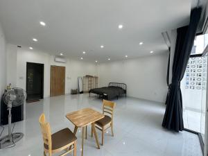 Là Lá La Homestay & Apartment - NSS 302