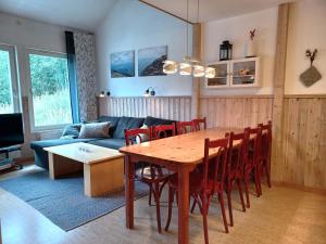 Pet-friendly Home for 8 with Sauna