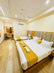 Hotel Breeze Bay BKC - Near US Embassy