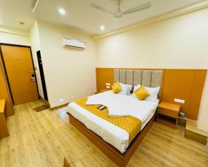 Hotel Breeze Bay BKC - Near US Embassy