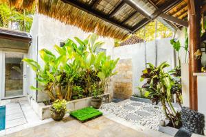 Seminyak Pool Villa, 5 Min to Double Six Beach