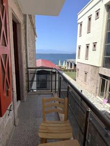 Red Shutters Cunda - Private Beach & Breakfast