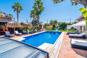 Cubos Villa Las Palmeras Altas 17PAX