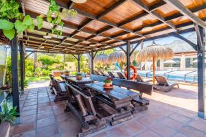 Cubos Villa Las Palmeras Altas 17PAX