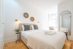 Almada Glamorous & Chic Oporto Downtown