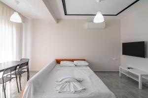 Easy Stay Ladies Beach