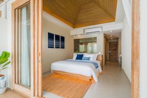KALM Seafront Pool Villa Samui