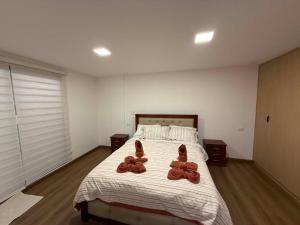 Tu Hogar Lejos de Casa Espaciosa Casa de 3 Dormitorios con Terraza, Parqueo y Acceso a Atracciones Turísticas
