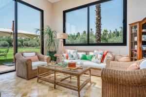 Villa Al Nassim 5BR Luxury Estate with Private Pool & Garden