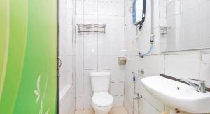 OYO 850 Gold Star Hotel