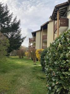 Kurhauspark Ferienwohnungen Quiet and sunny 2-room apartment with balcony