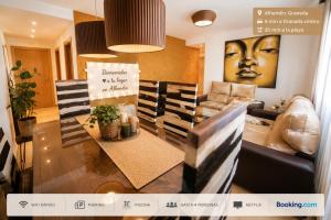 Apartamento Alhambra a 8 minutos del Centro,con Piscina Agua Salada