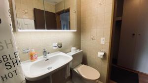 Kurhauspark Ferienwohnungen Quiet and sunny 2-room apartment with balcony