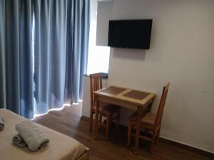 Pacani Apartments