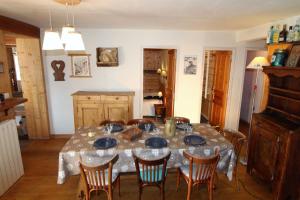 Chalet Bobech - chalet traditionnel, terrase plein sud MAE-3383
