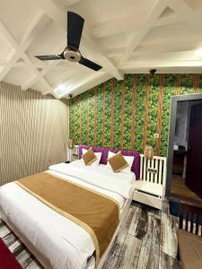 Hotel Lotus, Kanpur
