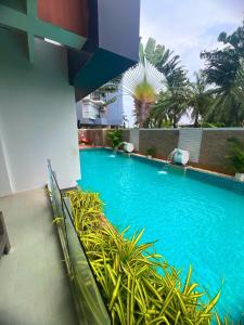 Studio with pool in Chic Condo