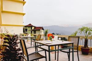 Hotel Sonam Delek Gangtok Near MG Marg With Mountain View