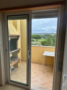Sunny Apartment near Falésia Beach