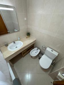 Sunny Apartment near Falésia Beach
