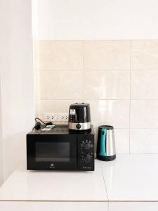 Spacious 1br White House