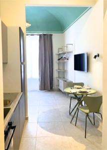 PALERMO CENTRALE 88 - City center, steps from the station, travel with ease
