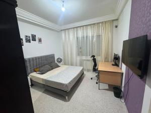 Modern 3-Bedroom Apartment in Laouina