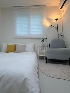 New Cozy 2B1R 1F 10 min to COEX n Daechi