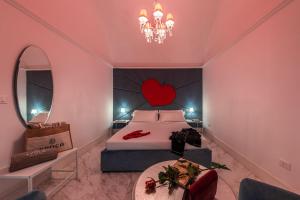 Palazzo Savino Southern Italian Lifestyle - Epoca Collection