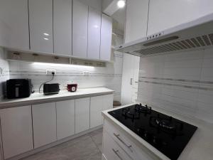 Spacious 3BR Apartment with Large Balcony