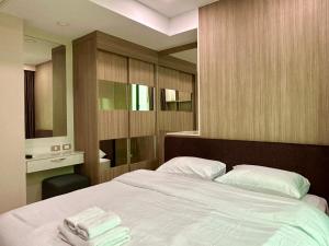 High Floor 32F l City & Distant Sea View l Jomtien