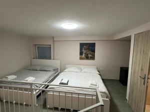Iza - Szondi Homes