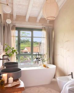 Wishome Very special century old villa with pool