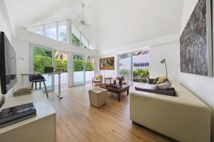 Villa Lawana-Stylish Private Luxury Villa