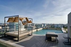 Living I Suites by Yellowkey