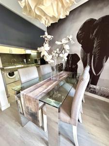 Adeje Living - Stylish 2 Bedroom Apartment in Adeje Tenerife