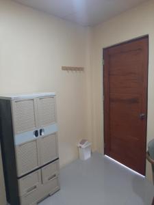 Crezwil Place Room#4
