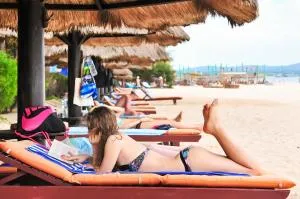 Four Oceans Beach Resort - Bon Bien Mui Ne - 伊缇天福