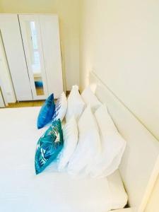 Urban Stay-1BR with a parking