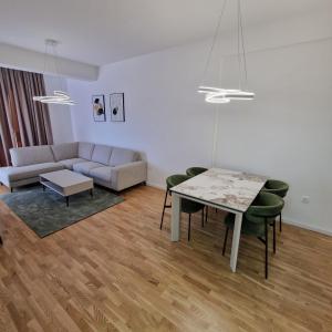 Delux Apartman 90 Dadi Plaza