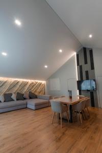 GoldHill Villas 7