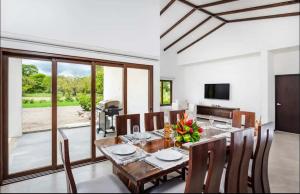 Beautiful house with private pool Hacienda Pinilla