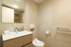 Luxury 3BR Bungalow with Lagoon & Pool Access