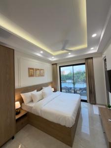 Rao stays luxury apartment in Gurgaon