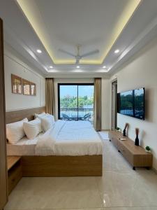 Rao stays luxury apartment in Gurgaon