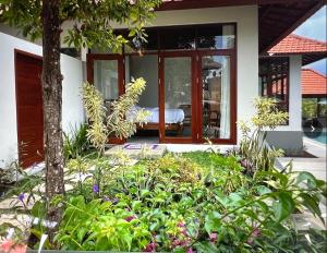 Tenang Saja Villa Suatu Hari