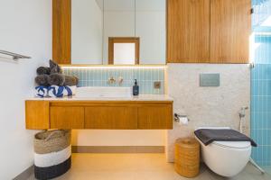 Villa Eve Canggu With Private Pool, & Outdoor Movie Cinema