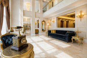 REAL KiNG RESiDENCE