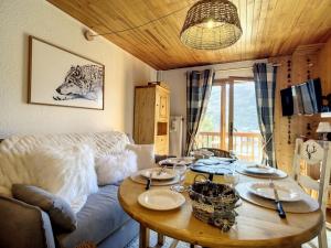 Résidence Merisiers - Appartement Ensoleillé au Cœur du Plateau MAE-4554